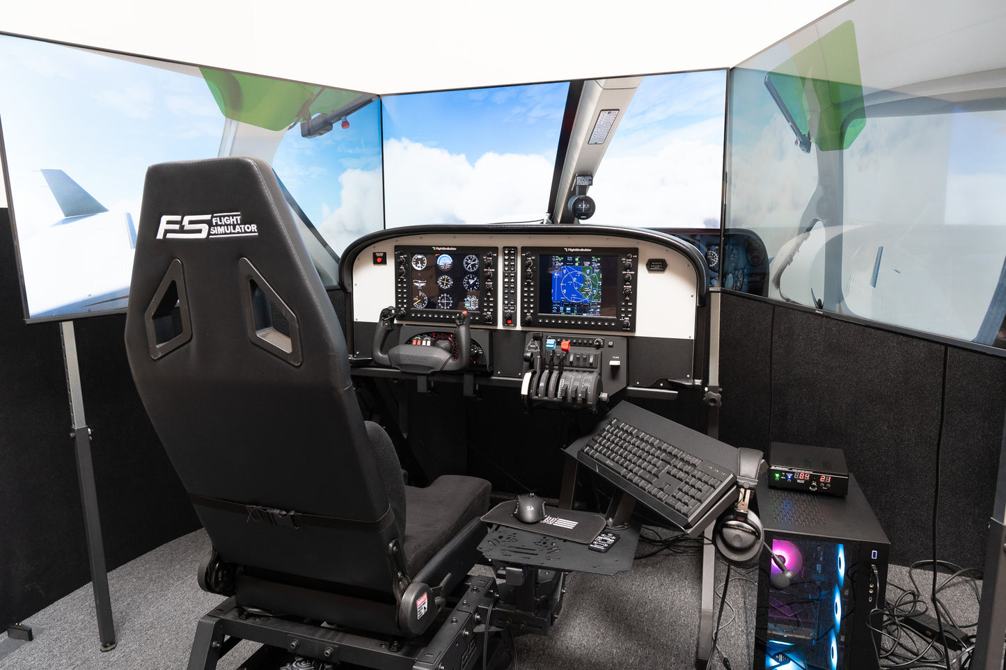 FlightSimBuilder G1000 Multi-Profile Simulator